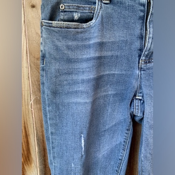 Two by Vince Camuto jeans 28/6 - Picture 3 of 4